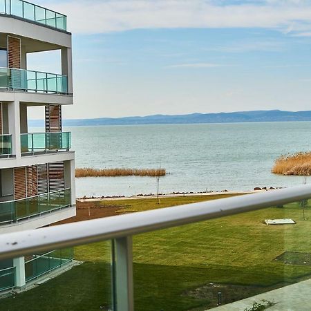 Azur Apartments - Hostaid Siófok Zewnętrze zdjęcie