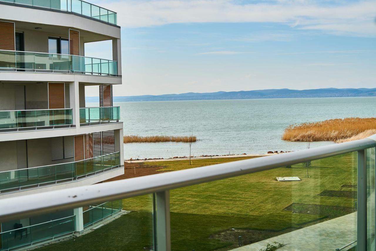 Azur Apartments - Hostaid Siófok Zewnętrze zdjęcie